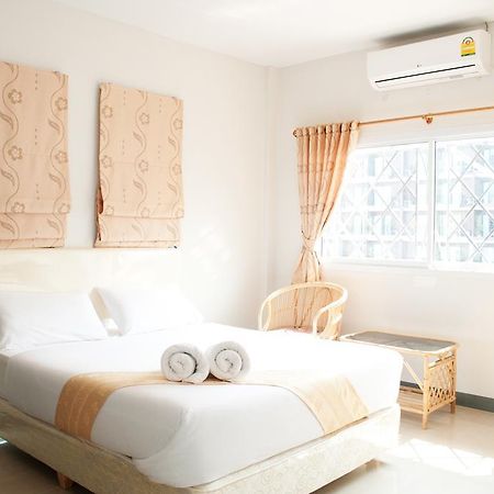 Buakhao Service Home باتايا الغرفة الصورة
